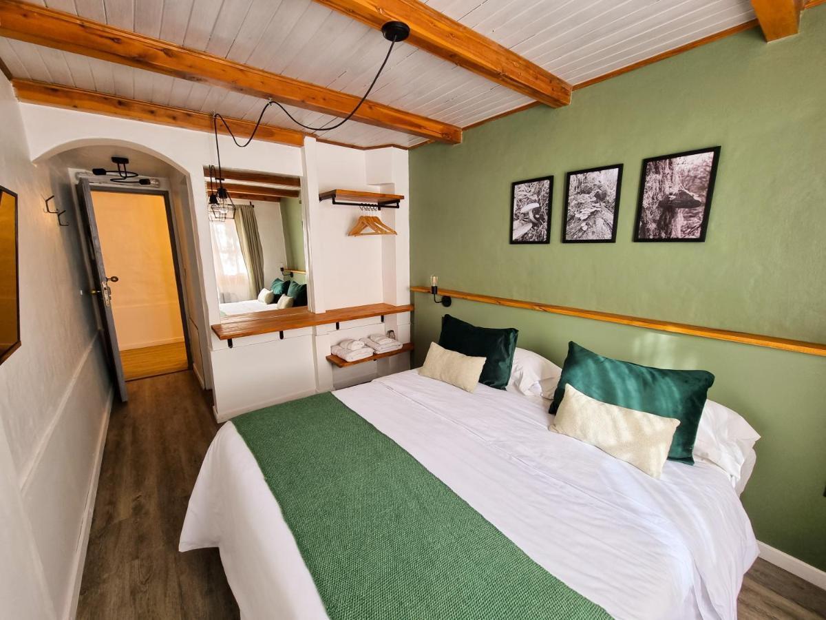 Hosteria Las Lucarnas San Martin de los Andes Luaran gambar