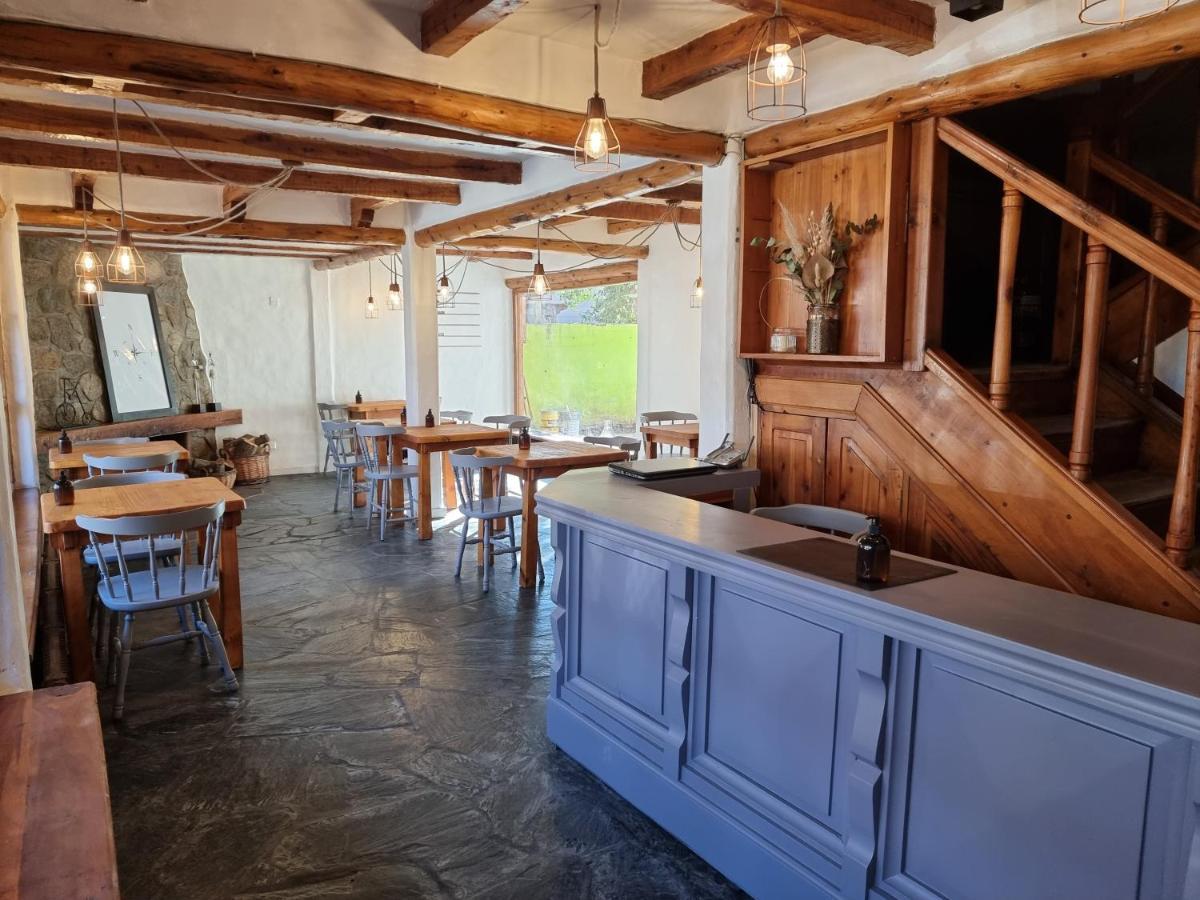 Hosteria Las Lucarnas San Martin de los Andes Luaran gambar
